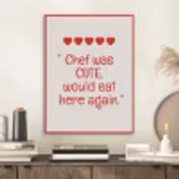 Tekst - Rood - Hartjes PET vilt klein -sfeer1