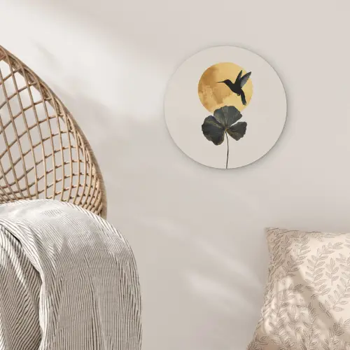 Zwarte kolibrie - Bloem - Gouden cirkel Akoestische PET Vilt - Rond klein -sfeer4