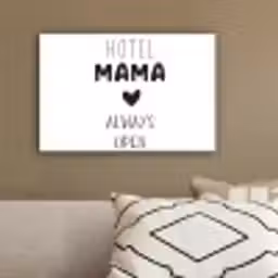 Spreuken - Hotel mama always open - Quotes - Mama canvas 2cm klein -sfeer3