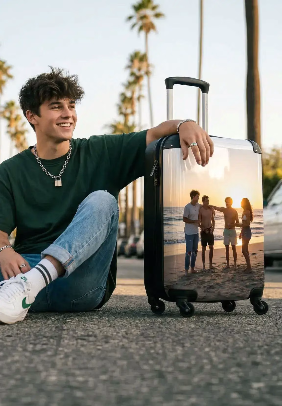 <h2>Your photo will travel with you!</h2>