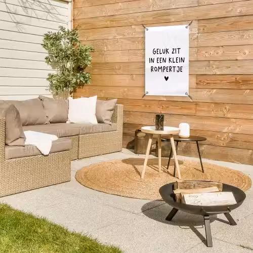 Geluk zit in een klein rompertje - Quotes - Spreuken tuinposter los doek klein -sfeer4