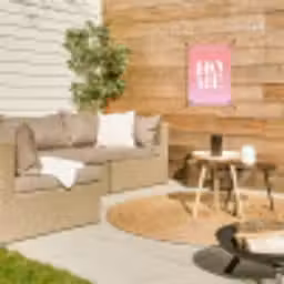 Home - Letters - Groot - Roze tuinposter los doek klein -sfeer4