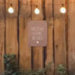 Van jou wil ik er nog wel eentje - Spreuken - Quotes tuinposter los doek klein -sfeer1