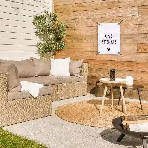 Ons stekkie - Spreuken - Quotes tuinposter los doek klein -sfeer4