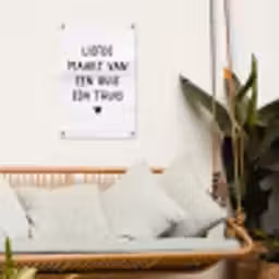 Spreuken - Quotes - Liefde maakt van een huis een thuis tuinposter los doek klein -sfeer7