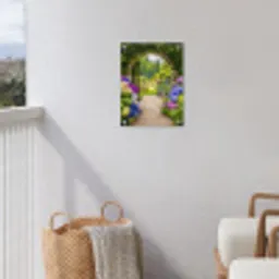 Doorkijk - Poort - Hortensia - Bloementuin tuinposter los doek klein -sfeer8