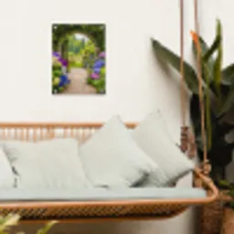 Doorkijk - Poort - Hortensia - Bloementuin tuinposter los doek klein -sfeer7