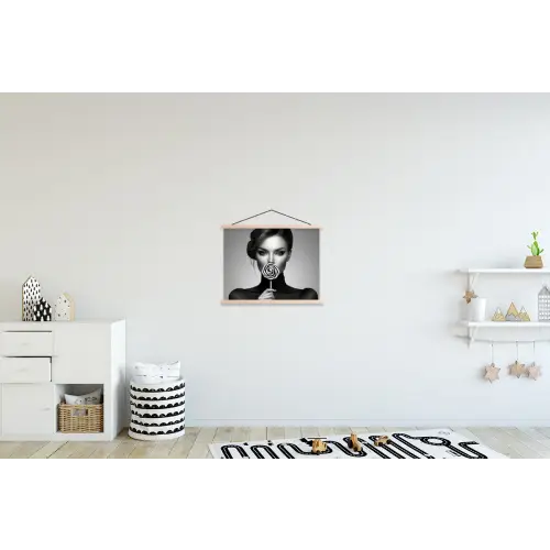 Vrouw - Lolly - Zwart textielposter latten blank klein -kinderkamer