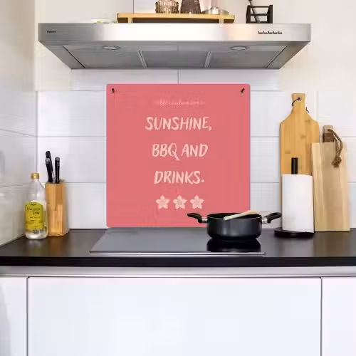 BBQ - Quote - Roze - Zomer Inductie beschemer met haakjes middel -sfeer2