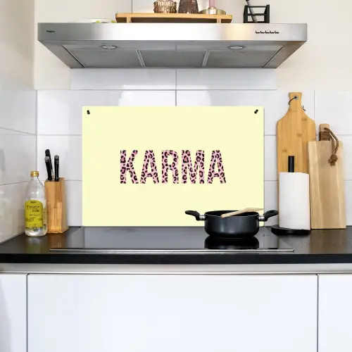 Karma - Luipaardprint - Geel Inductie beschemer met haakjes klein -sfeer2