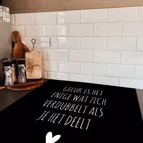 Spreuken - Geluk is het enige wat zich verdubbelt - Quotes Inductie beschermer vinyl 3mm middel -sfeer3