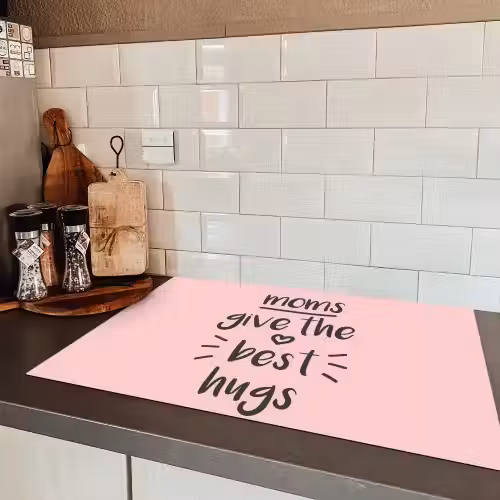 Spreuken - Moms give the best hugs - Quotes - Mama Inductie beschermer vinyl 3mm klein -sfeer3