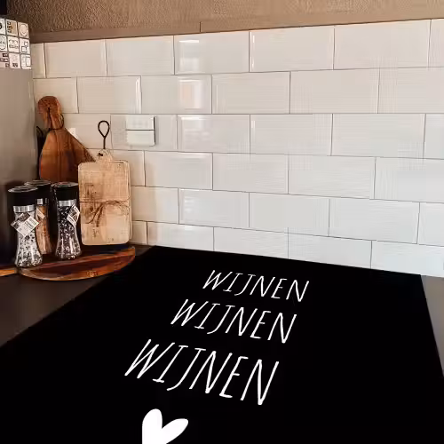 Spreuken - Quotes - Wijnen wijnen wijnen Inductie beschermer vinyl 3mm middel -sfeer3