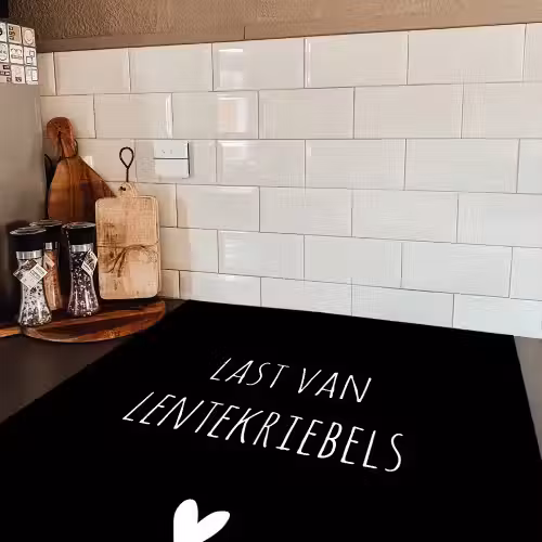 Quotes - Spreuken - Lentekriebels Inductie beschermer vinyl 3mm middel -sfeer3