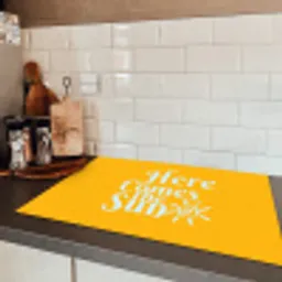 Geel - Blauw - Here comes the sun Inductie beschermer vinyl 3mm klein -sfeer3