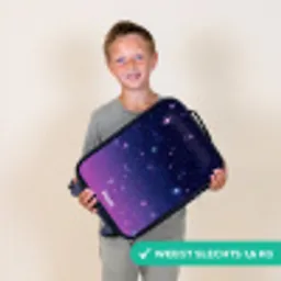 Sterren - Galaxy - Blauw - Roze Kinderkoffer - Zwart klein -sfeer4_NL
