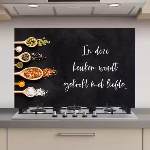 Quotes - Keuken - Spreuken - In deze keuken wordt gekookt met liefde - Liefde keuken achterwand spatscherm klein -3d_website