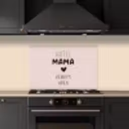 Quotes - Spreuken - Hotel mama always open - Mama keuken achterwand spatscherm klein -sfeer1