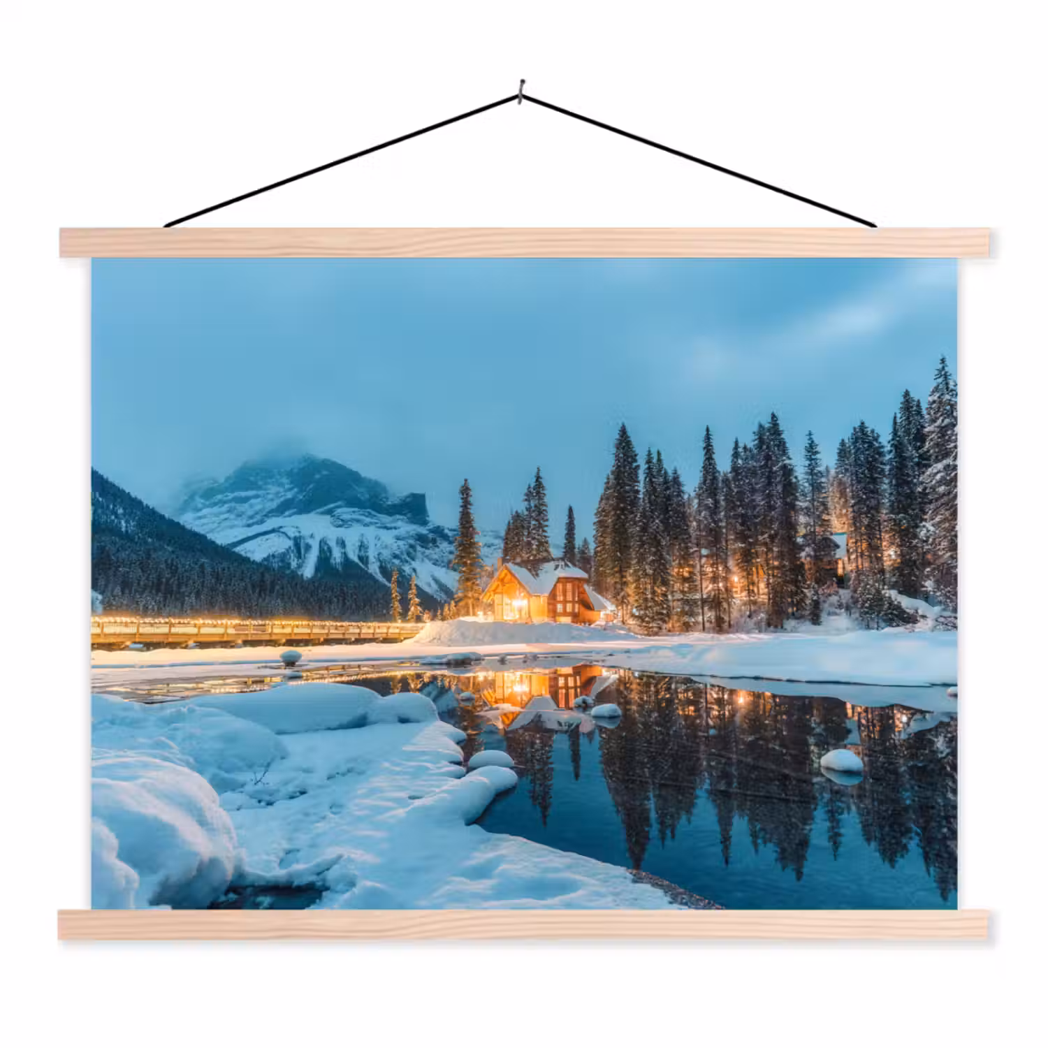 Winterlandschap - Natuur - Huis - Bergen - Sneeuw textielposter latten blank klein -3d