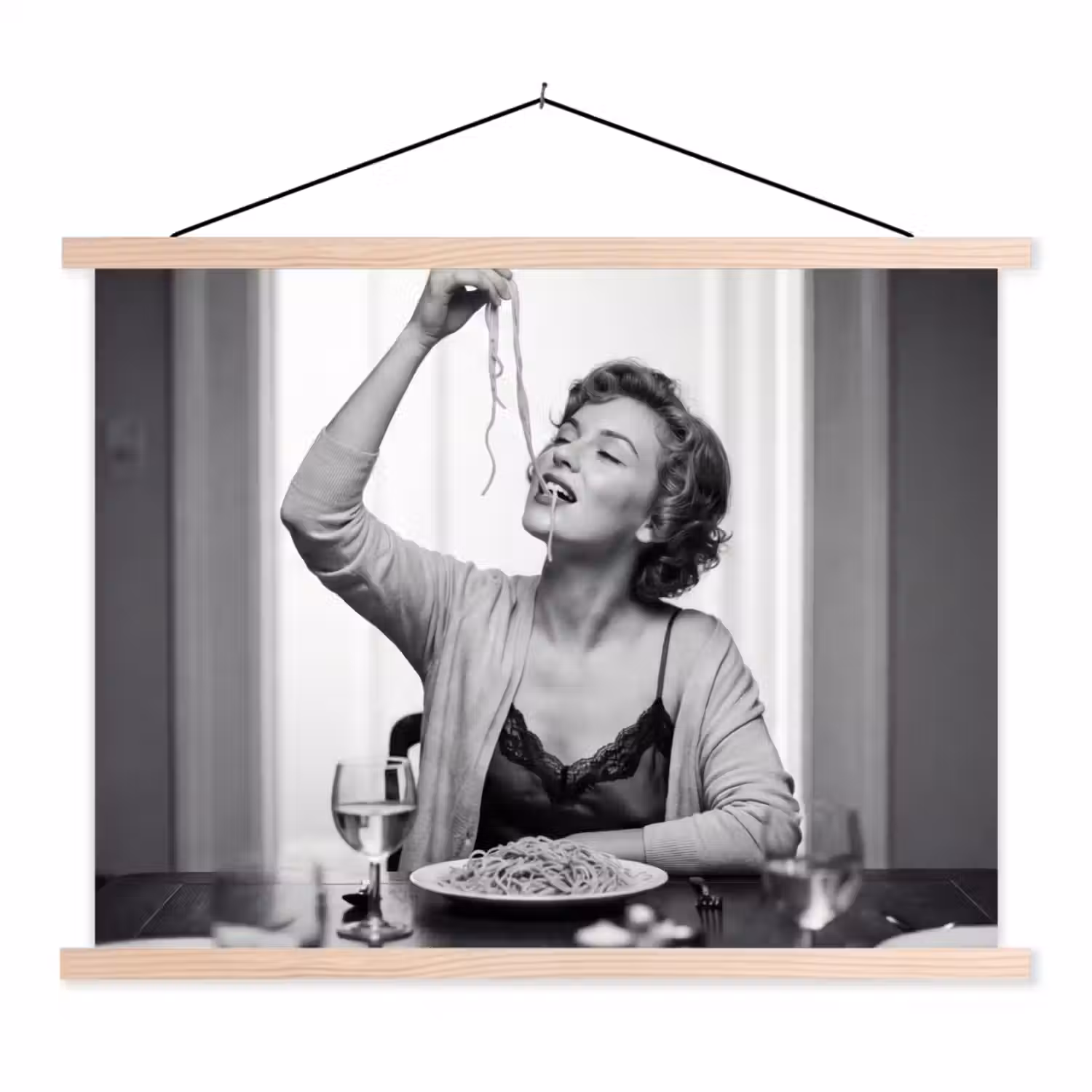 Vrouw - Spaghetti - Zwart - Wit textielposter latten blank klein -3d
