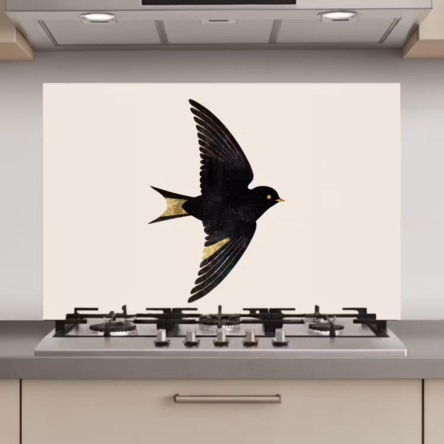 Zwarte zwaluw - Gouden accenten - Lichte achtergrond keuken achterwand spatscherm klein -3d_website