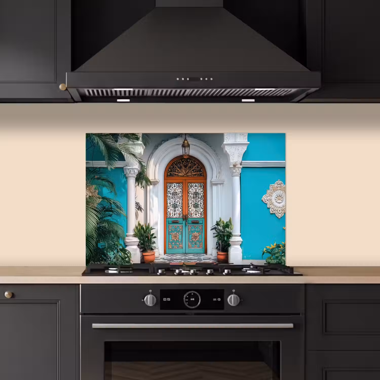 Zuilen - Sierlijke - Deur - Blauw keuken achterwand spatscherm klein -sfeer1