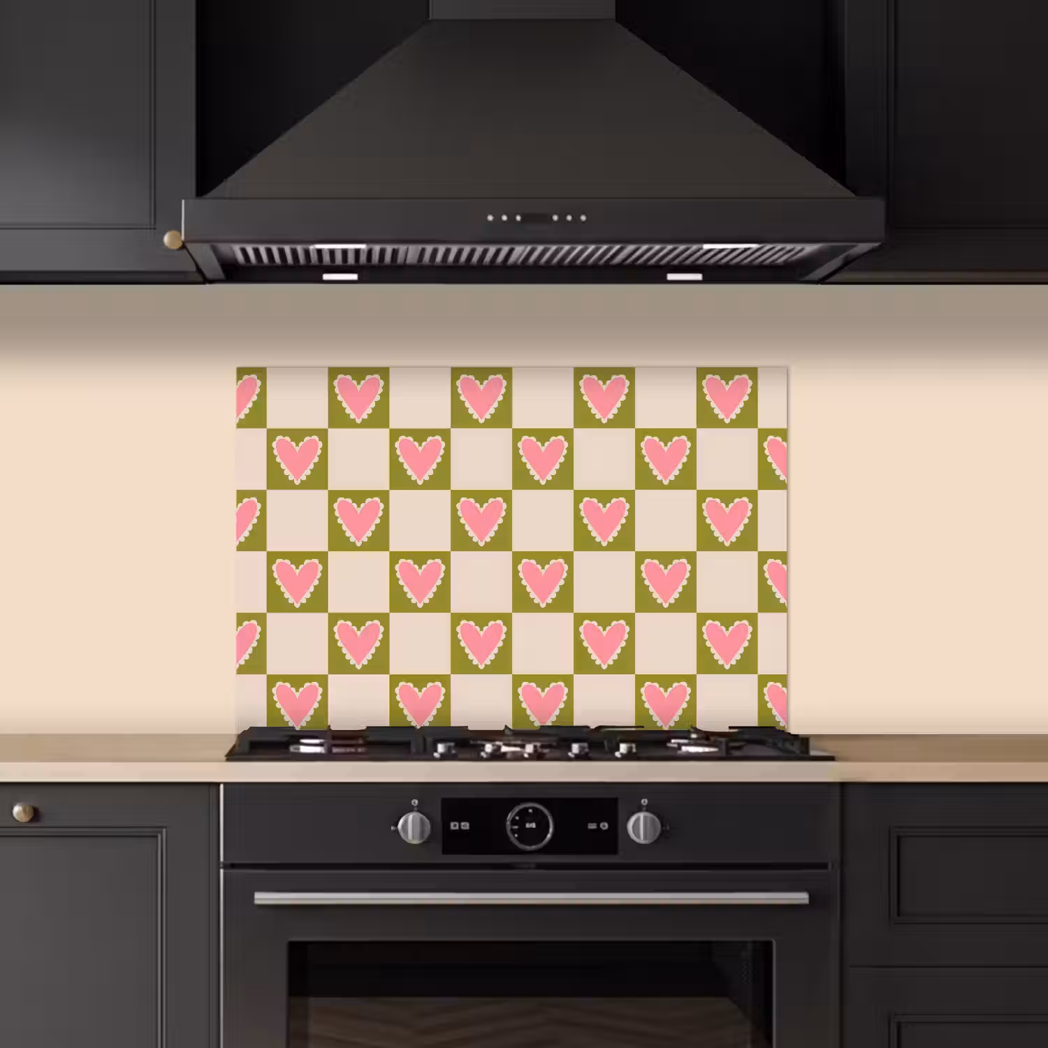 Olijfgroen - Hartjes - Patroon - Retro keuken achterwand spatscherm klein 900 -sfeer1