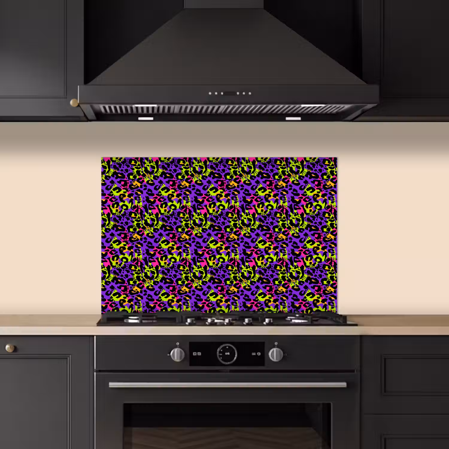 Paars - Neon - Dieren - Panter keuken achterwand spatscherm klein 900 -sfeer1