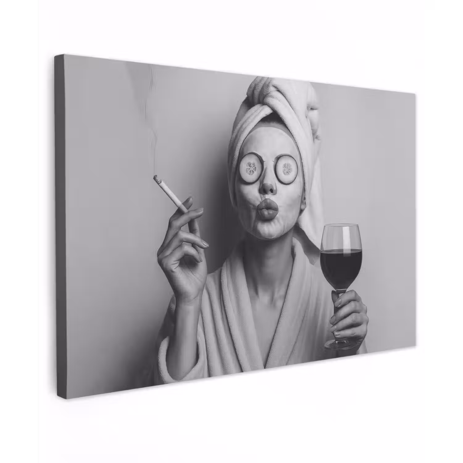Vrouw - Masker - Wijn - Sigaret Tuinposter op houten frame 2 cm dik klein -3d