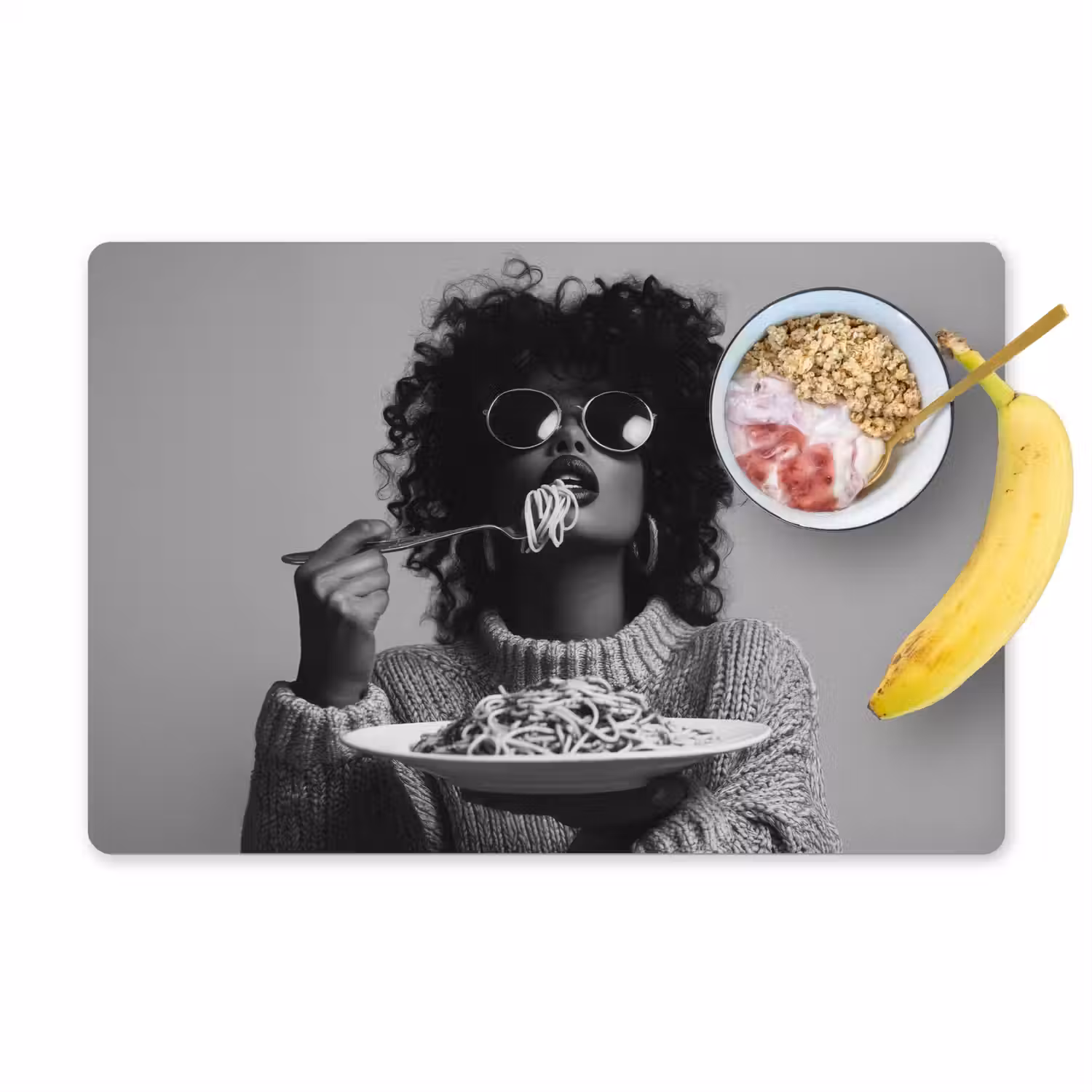 Vrouw - Pasta - Zwart - Wit Placemat vinyl groot -zzzproduct_Kitchenyeah-website