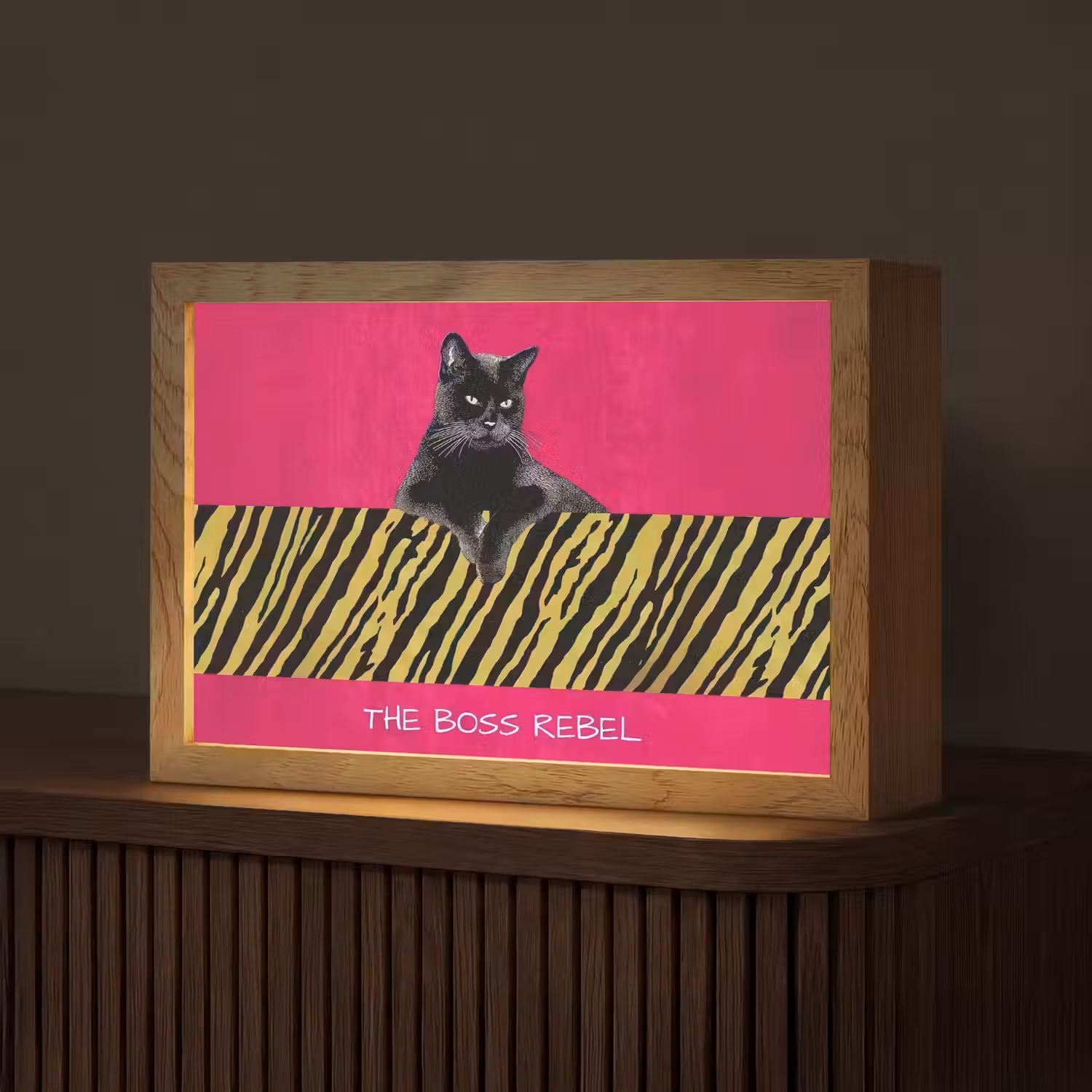 Kat - Baas - Roze - Tijgerprint Light Box met kabel (Tafellamp) klein -z3d_website