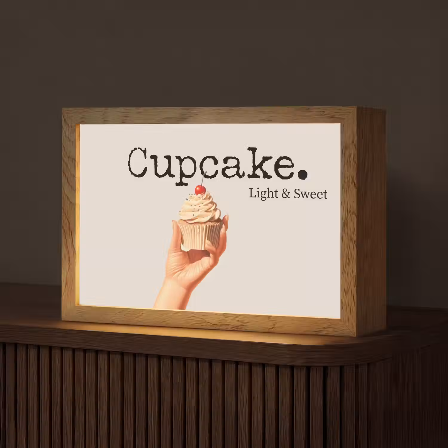 Cupcake - Zoet - Kers Light Box met kabel (Tafellamp) klein -z3d_website