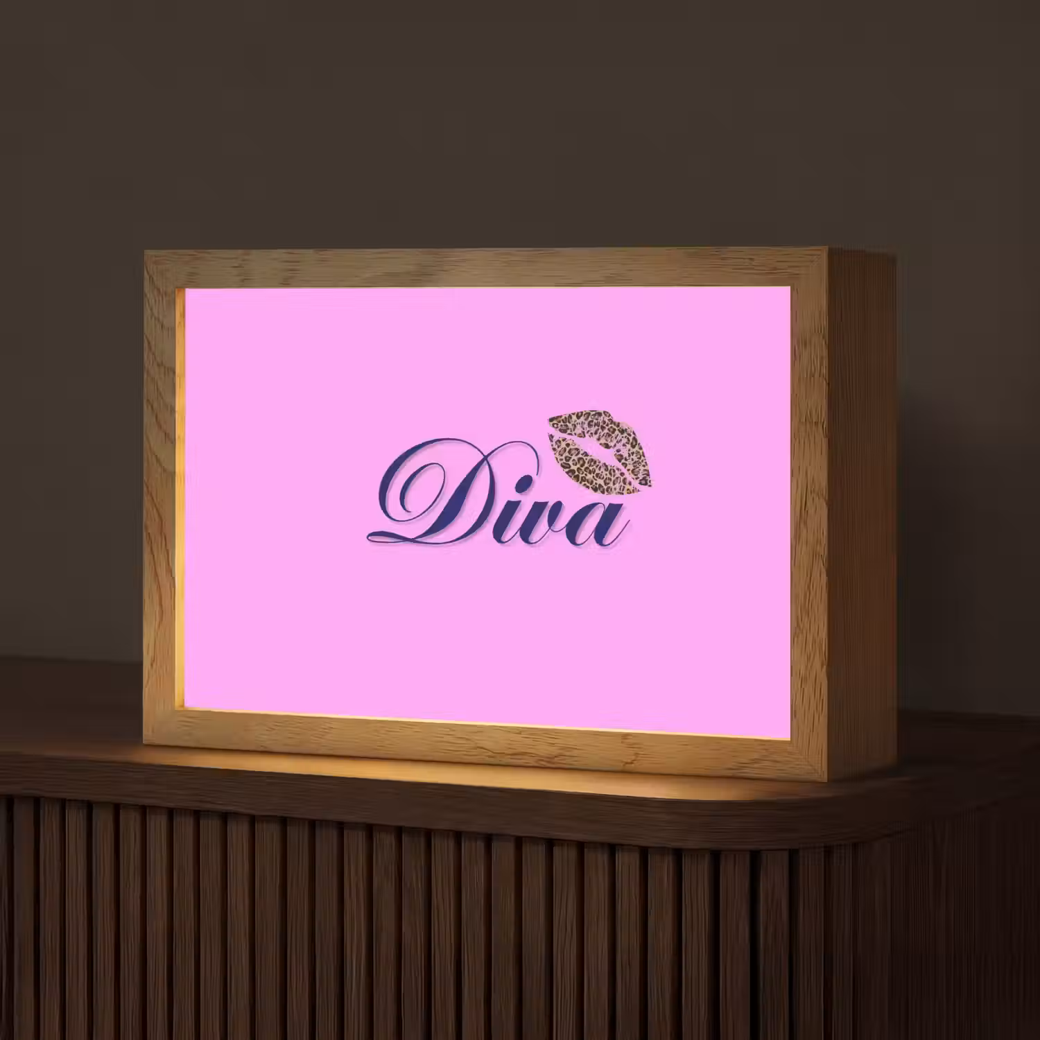 Diva - Lip - Panterprint - Roze Light Box met kabel (Tafellamp) klein -z3d_website