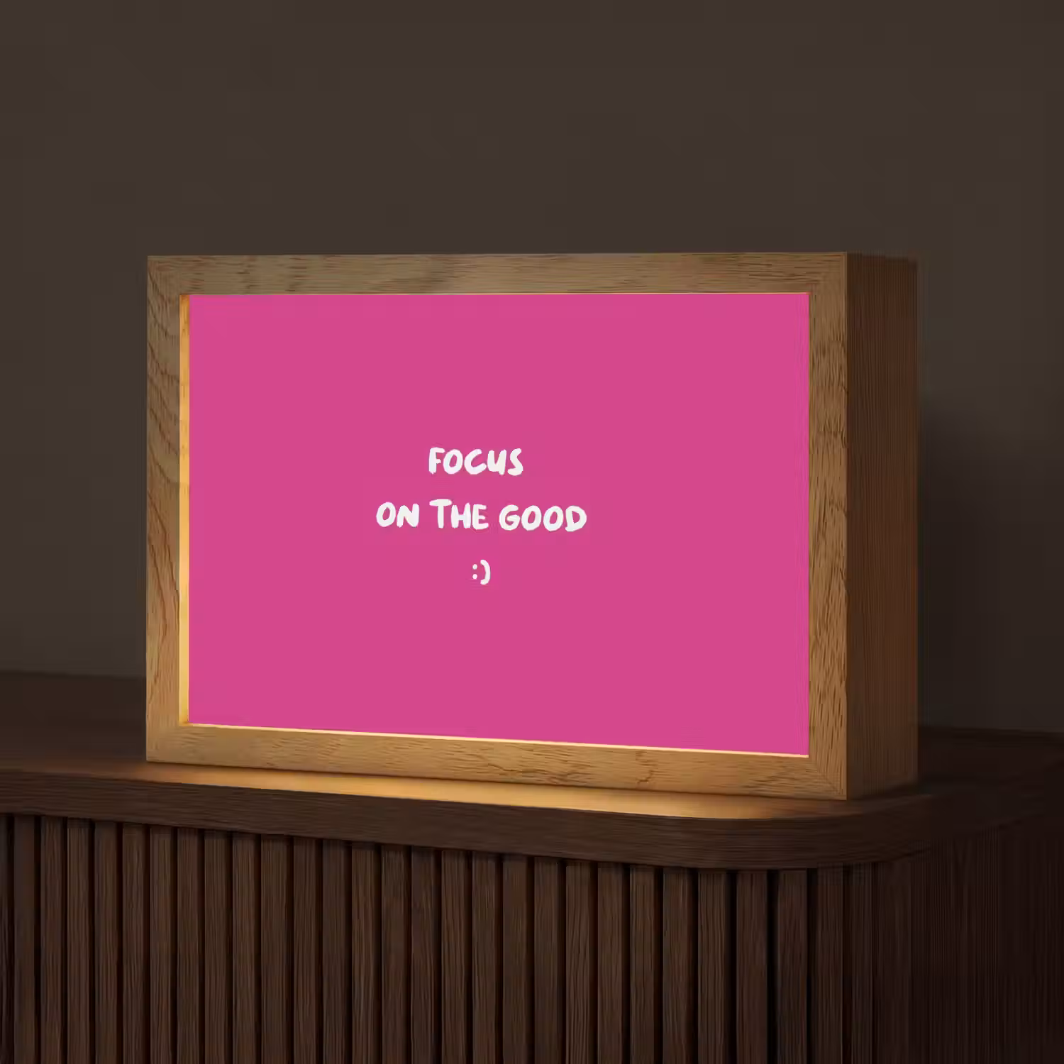 Focus - Smiley - Roze Light Box met kabel (Tafellamp) klein -z3d_website