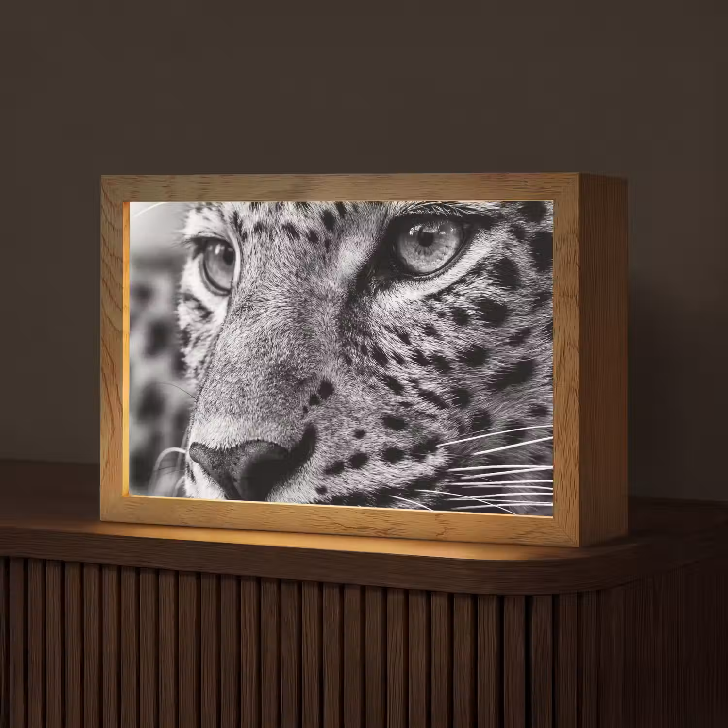 Luipaard - Zwart - Wit - Oog Light Box met kabel (Tafellamp) klein -z3d_website