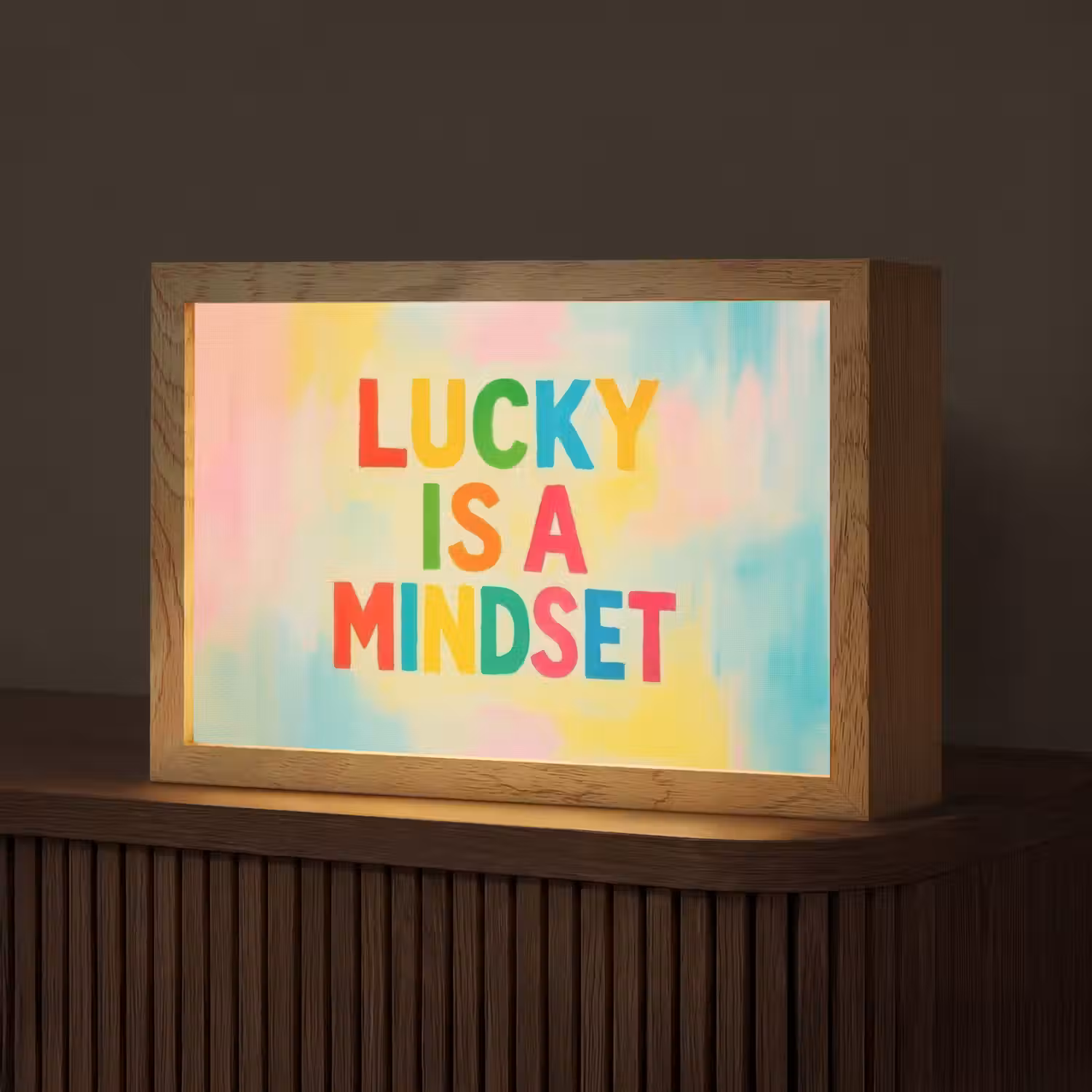 Quote - Lucky - Regenboogkleuren Light Box met kabel (Tafellamp) klein -z3d_website
