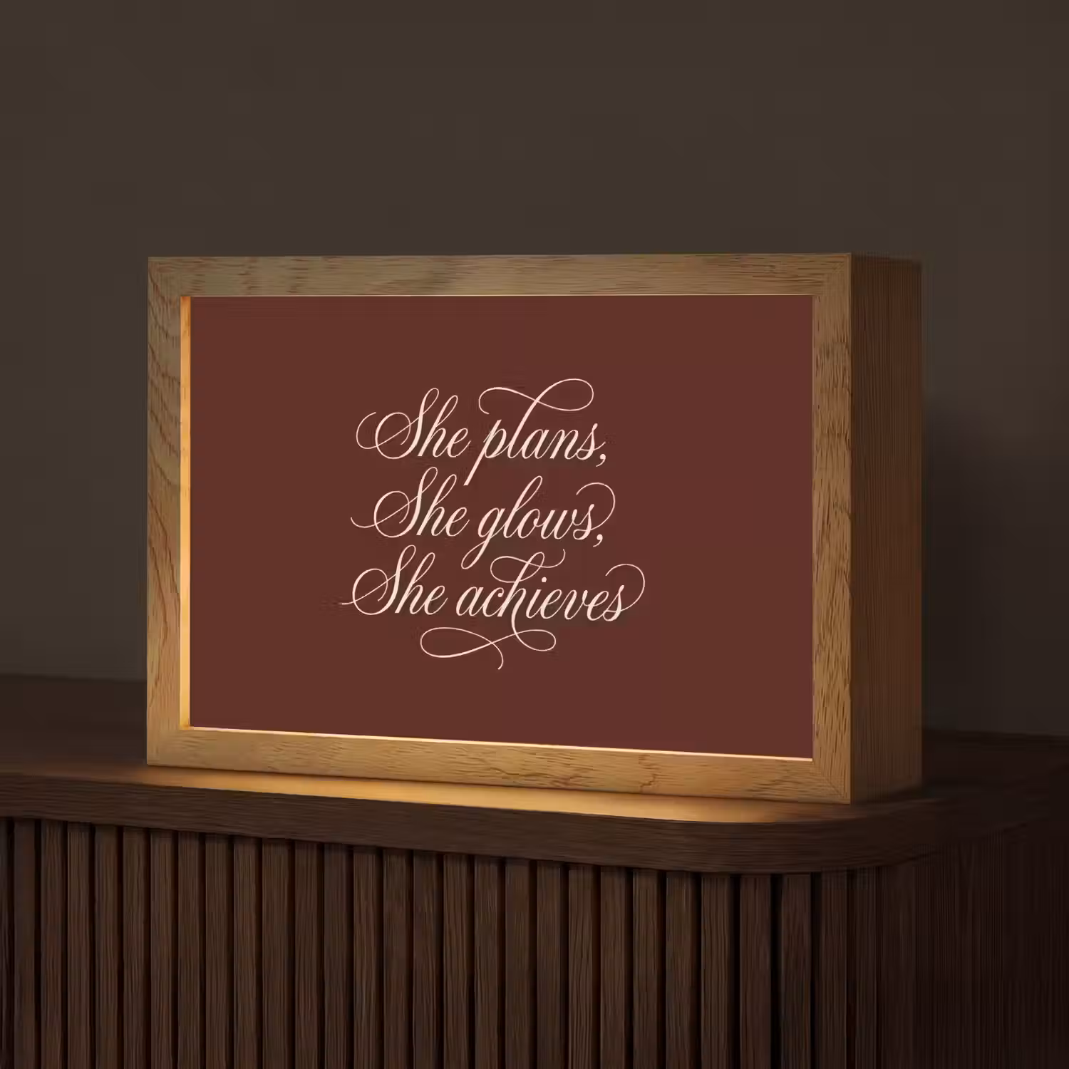 She plans she glows she achieves - Rood - Cursief Light Box met kabel (Tafellamp) klein -z3d_website