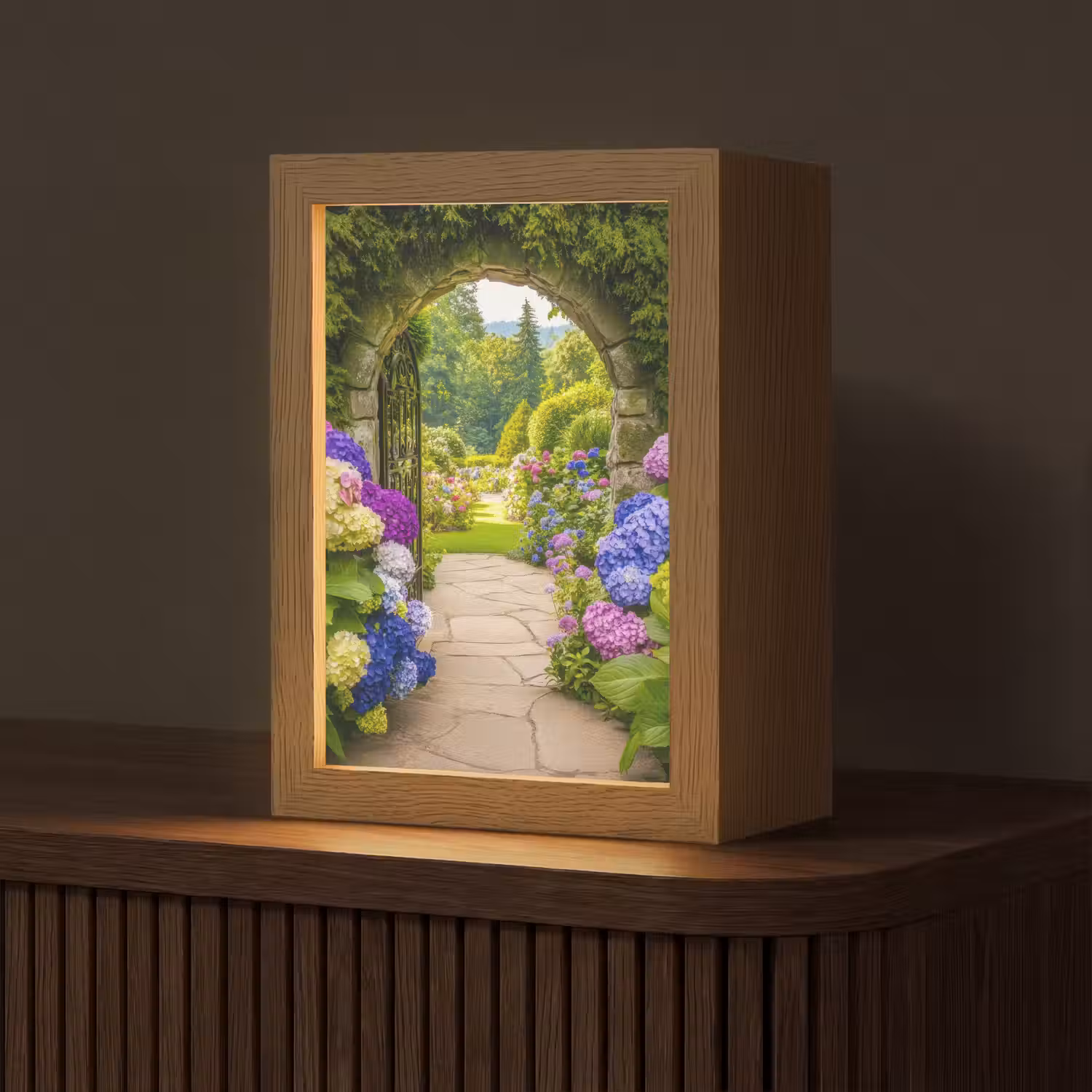 Doorkijk - Poort - Hortensia - Bloementuin Light Box met kabel (Tafellamp) klein -z3d_website