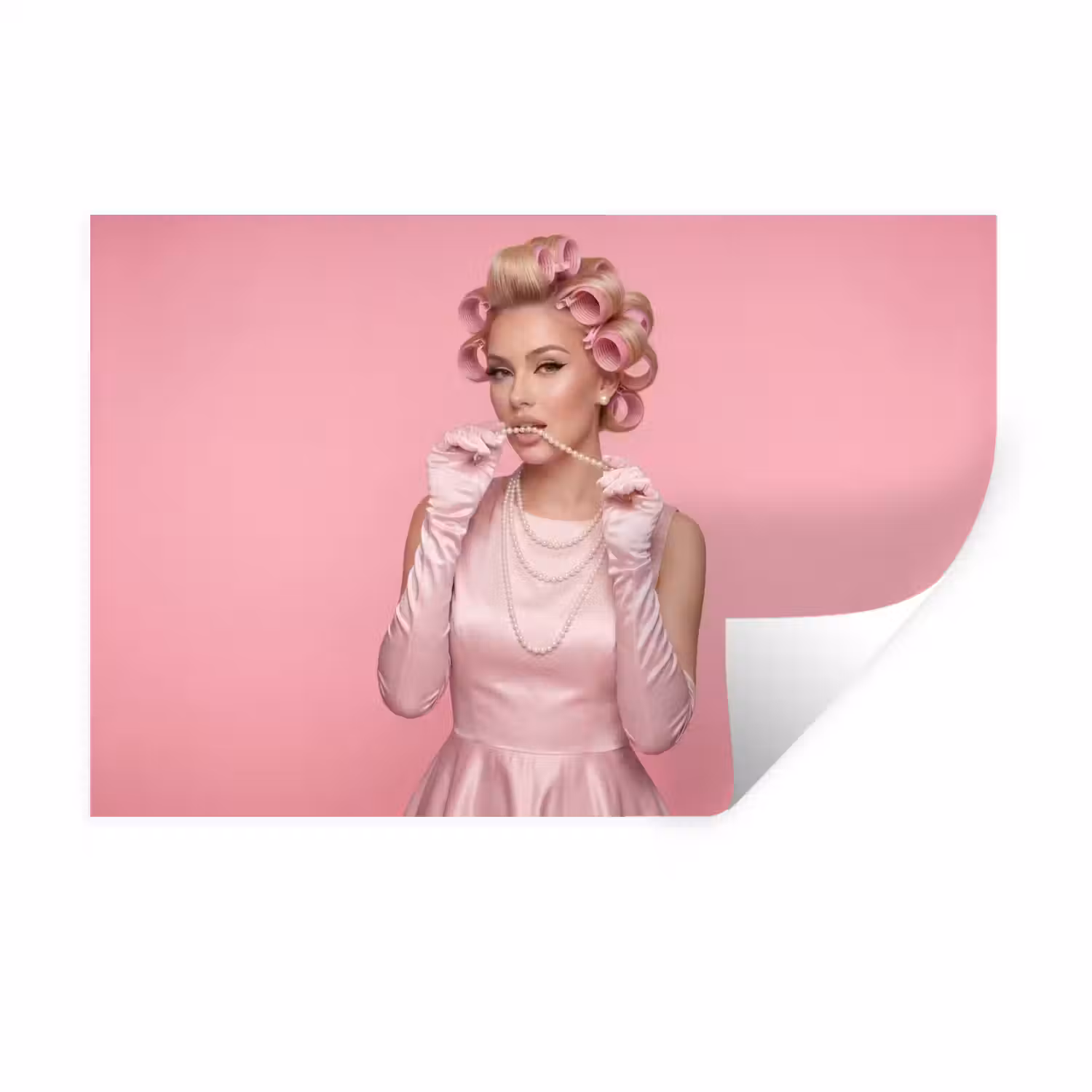Vrouw - Roze - Parelketting - Krulspelden Muursticker klein -3d