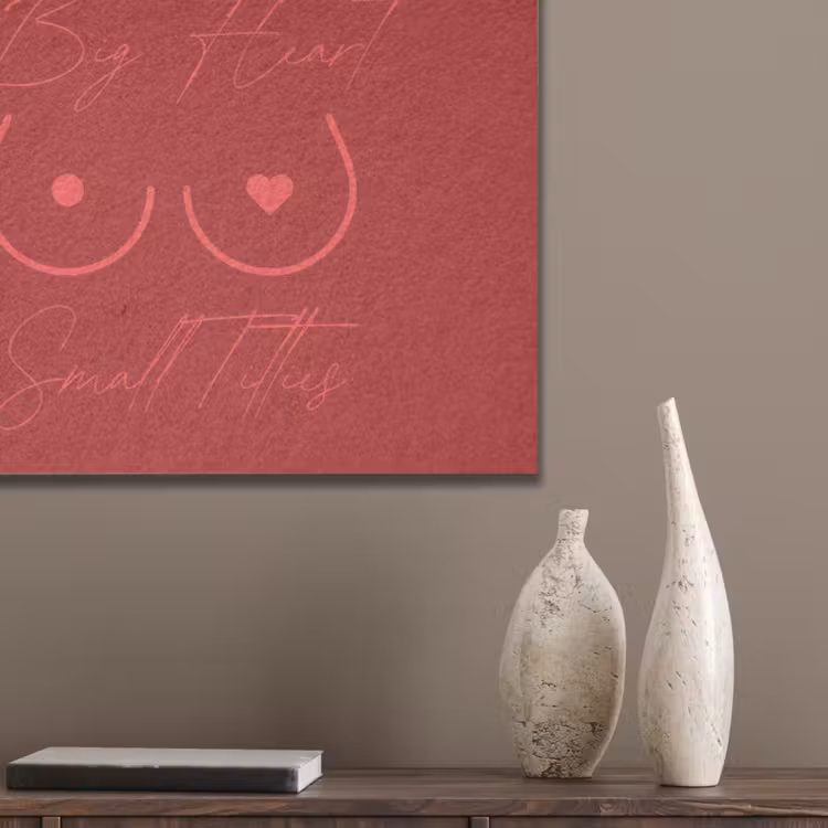 big heart small titties - Hart - Rood PET vilt klein -sfeer6_closeup