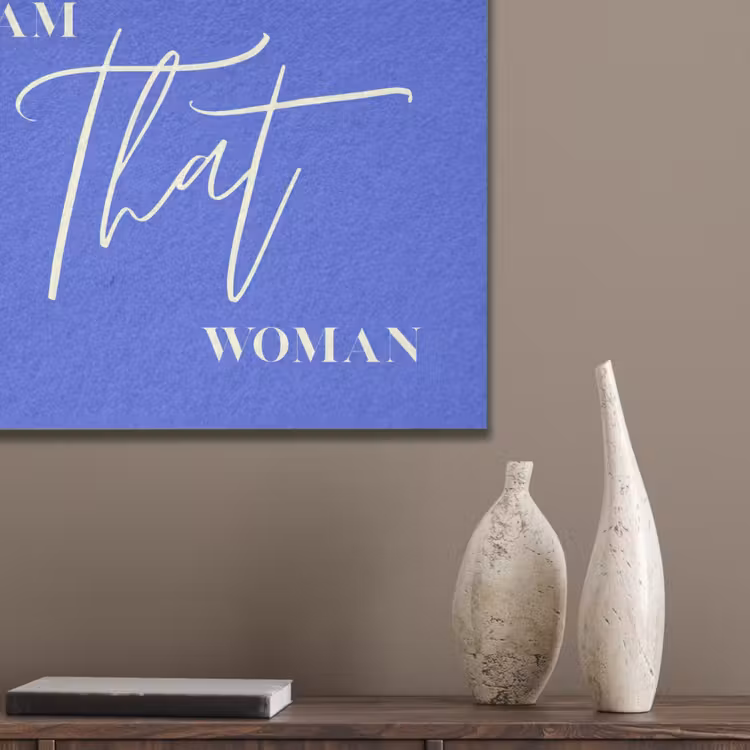 Blauw - I am that woman - Sierlijk - Minimalistisch PET vilt klein -sfeer6_closeup