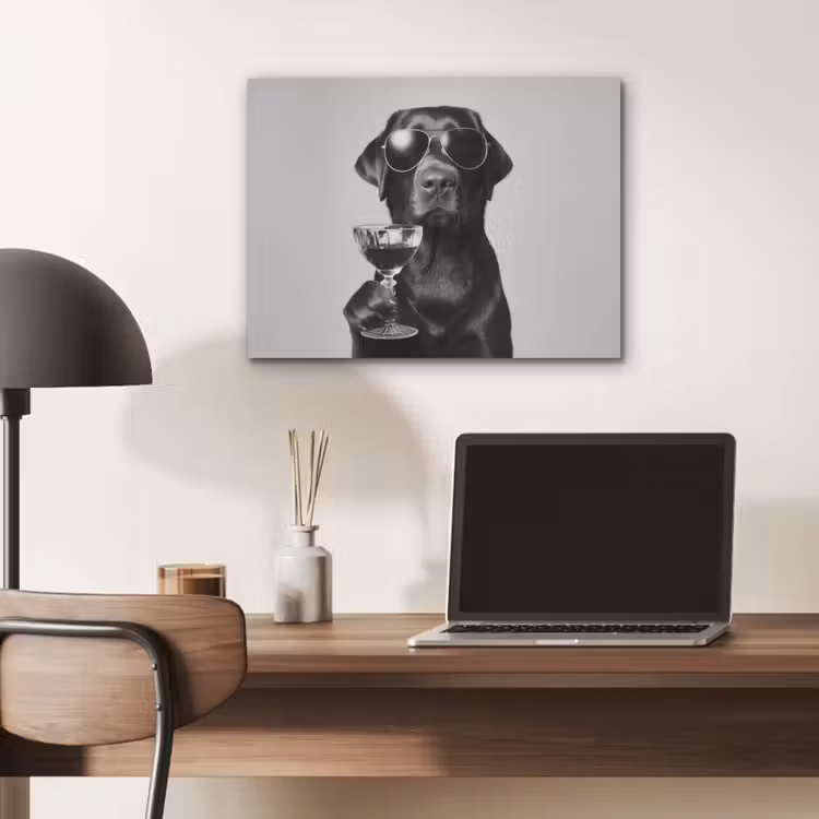 Hond - Zwart - Wijnglas - Zonnebril PET vilt klein -sfeer5