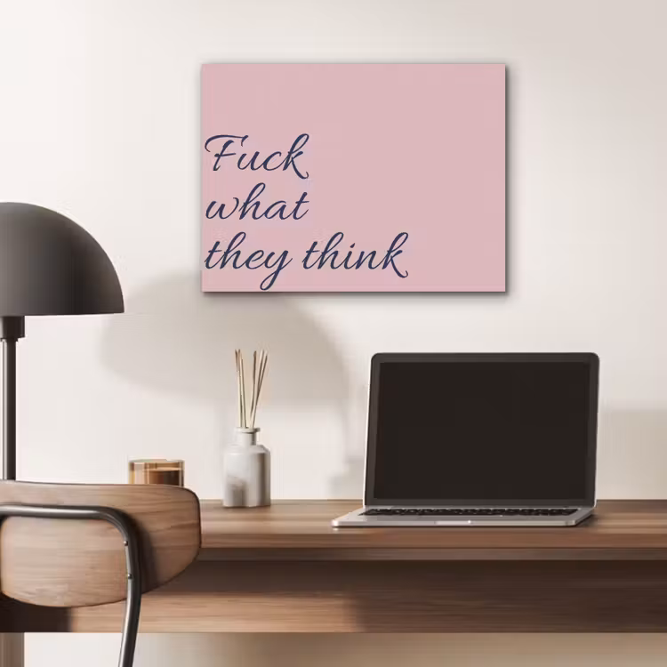 Fuck what they think - Roze - Minimalistisch PET vilt klein -sfeer5