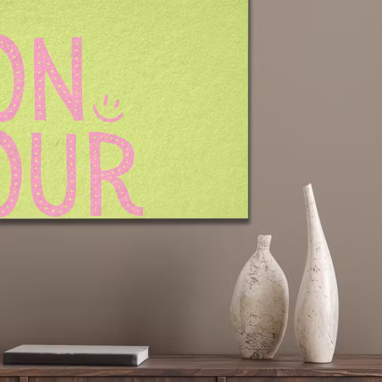 Groen - Smiley - Bonjour - Roze PET vilt klein -sfeer6_closeup
