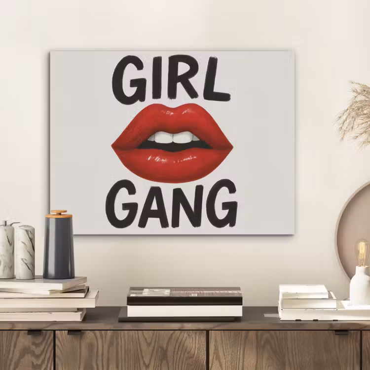 Lip - Girl - Rood - Letters PET vilt klein -sfeer1