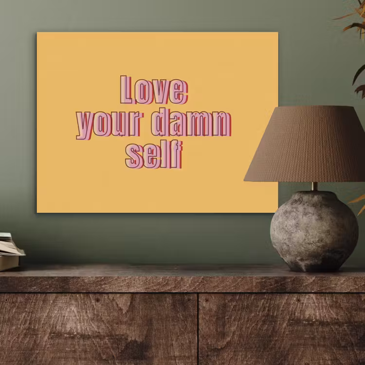 Love yourself - Roze - Geel PET vilt klein -sfeer2