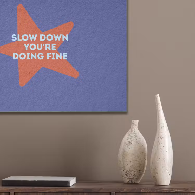 Slow down you're doing fine - Ster - Blauw PET vilt klein -sfeer6_closeup