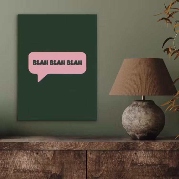Tekstwolk - BLAH BLAH BLAH - Roze PET vilt klein -sfeer2