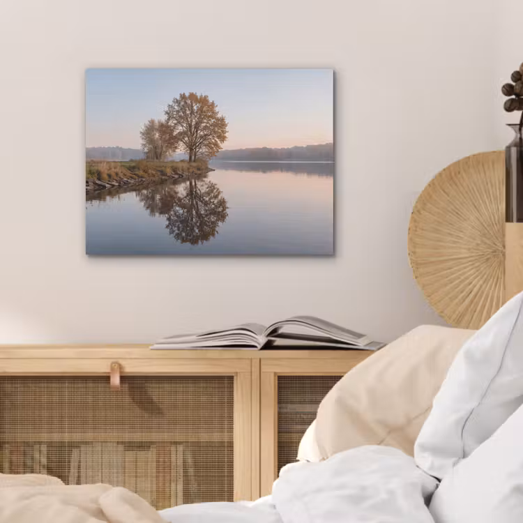 Bomen - Reflectie - Water - Zonsopgang - Serene PET vilt klein -sfeer3