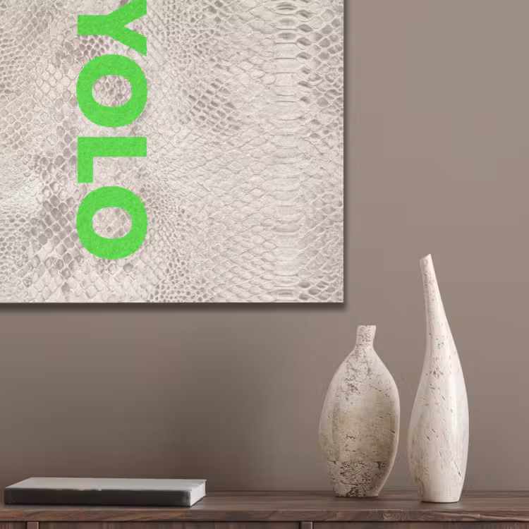 YOLO - Groen - Neon - Slangenprnt PET vilt klein -sfeer6_closeup